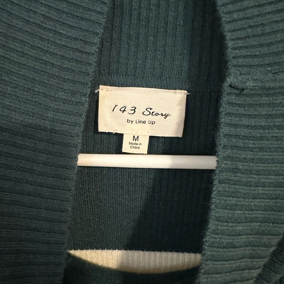 143 Story by Line Up Turtleneck Sweater - Picture 5 of 6